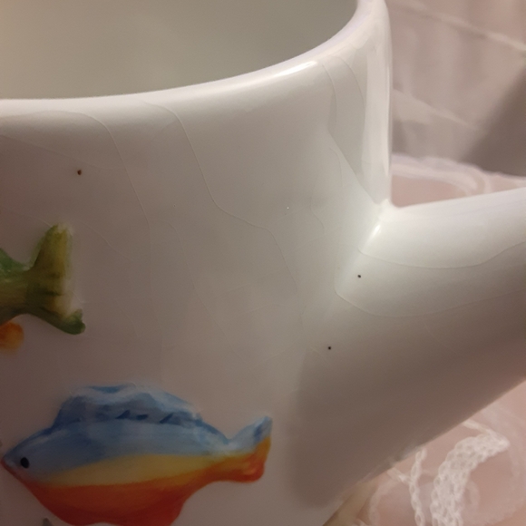Ceramic Watering Can/Planter w/Tropical Fish Design 5" Tall Base 5.5" 4" Across - Picture 5 of 11